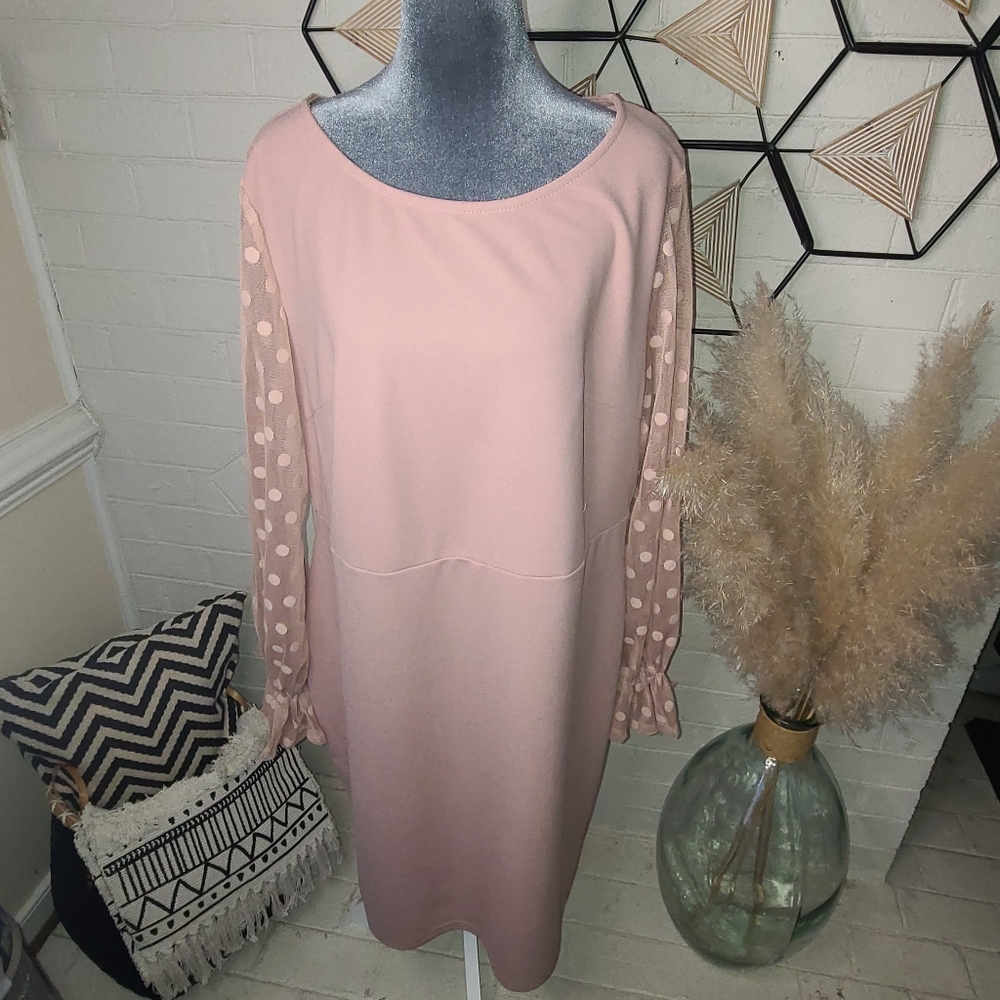 Dress - Picture 3 of 4